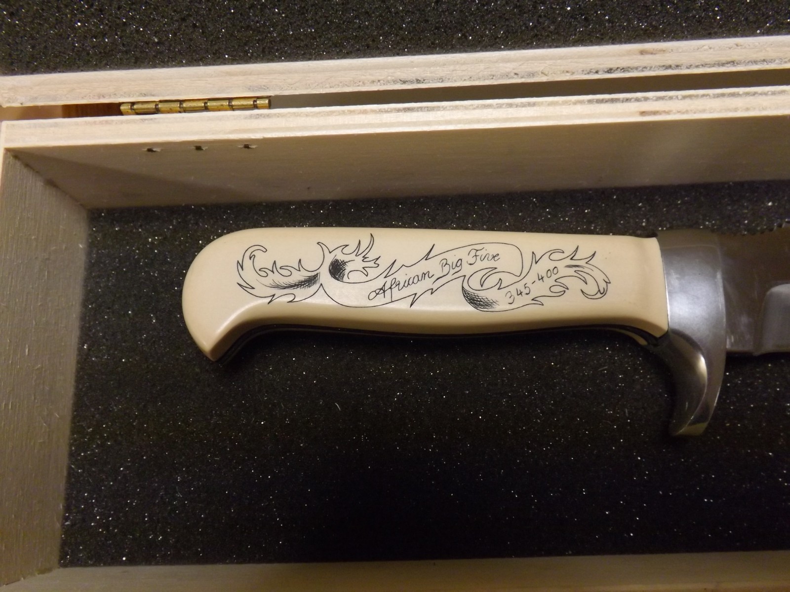 Puma White Hunter - African Big Five - Limited Edition Knife - 346375