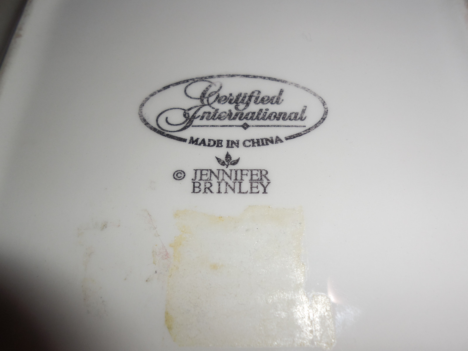 CERTIFIED INTERNATIONAL SERVING PLATE *SPA GIRL*    EUC