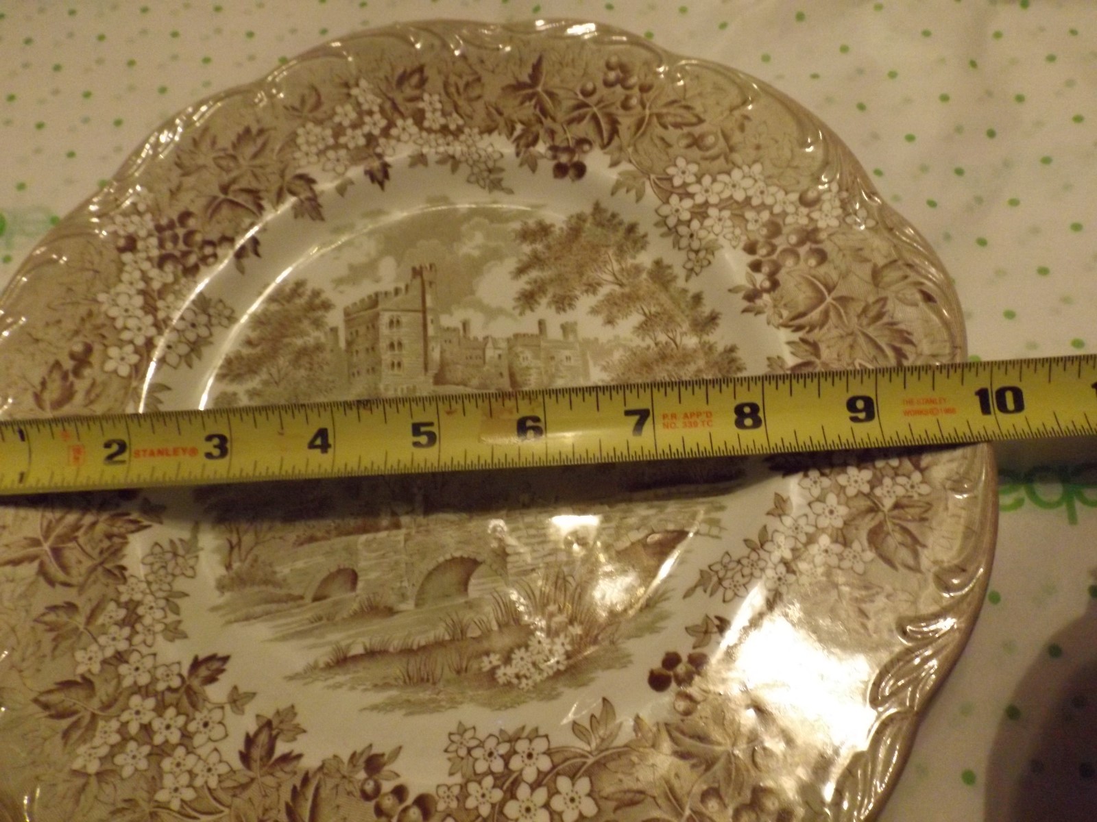 Romantic England Haddon Hall Plate J & G Meakin China Brown 10