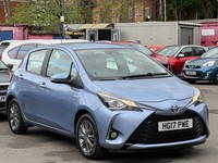 2017 Toyota Yaris VVT-I ICON 5-Door Hybrid