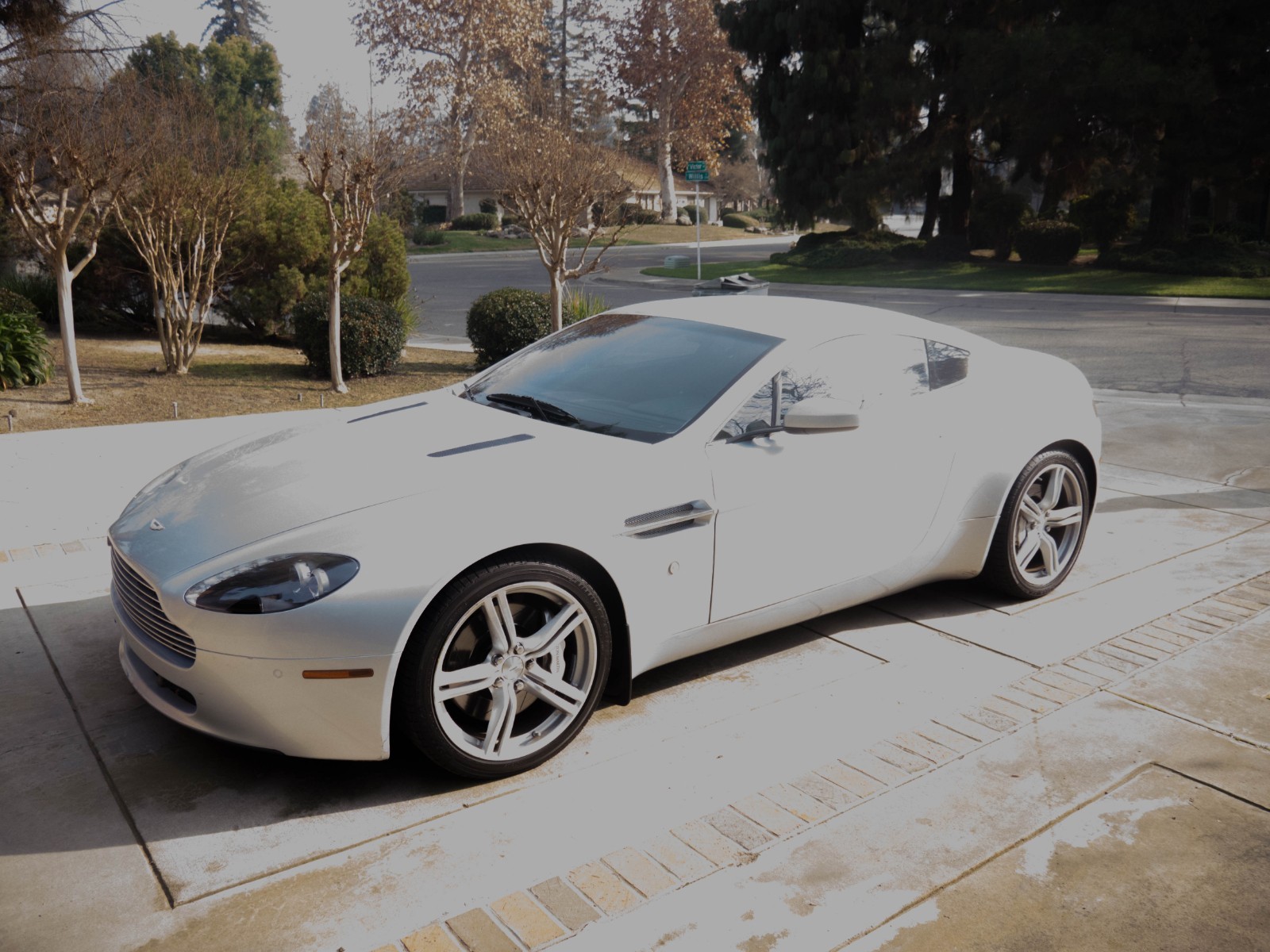 2009 Aston Martin Vantage 2009 Aston Martin Vantage