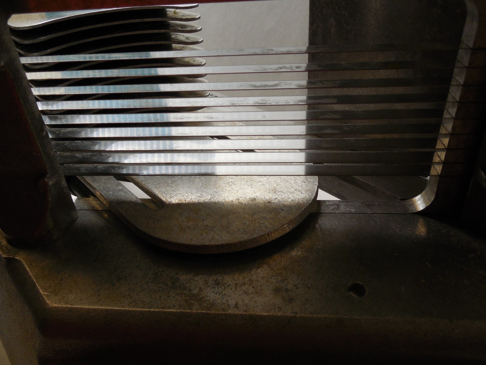 Prince Castle Tomato Saber Commercial Tomato Slicer Model 943 Industrial Kitchen