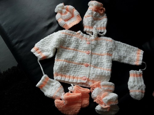 Baby Set Mädchen , Handarbeit Strickjacke,Mützen etc.aus Babywolle,ca.Gr.50-54