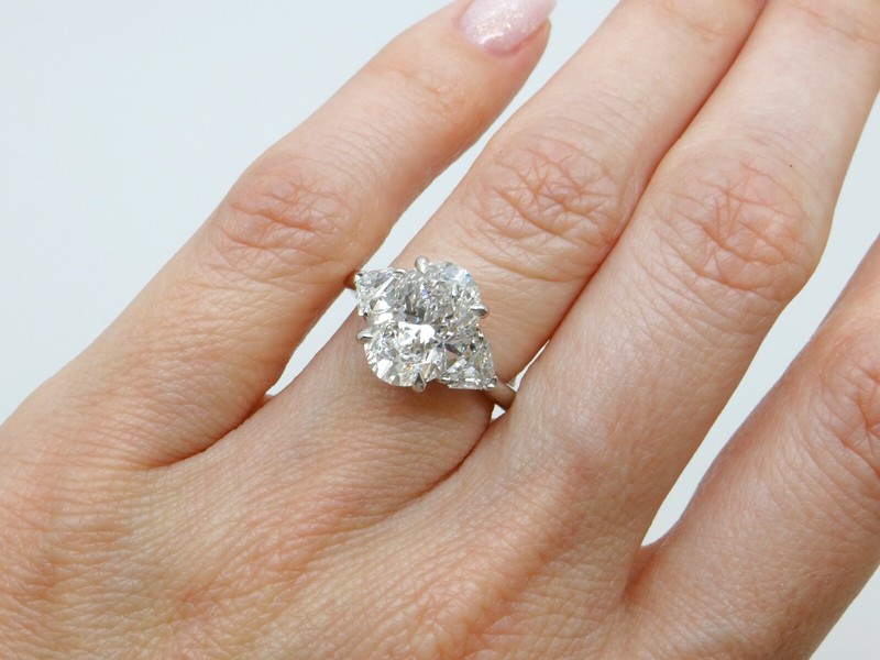 Tiffany Co Platinum 3.82ct Oval Shield Diamond Engagement Ring GIA