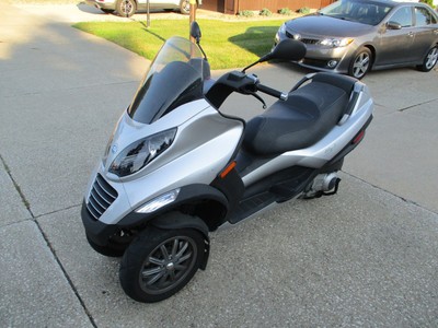 2009 Piaggion 3 Wheel MP3 250 **NO RESERVE**