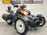 2025 CAN-AM RYKER 900 RALLY AUTOMATIC TRIKE - GREAT SPEC ONLY 400 MILES