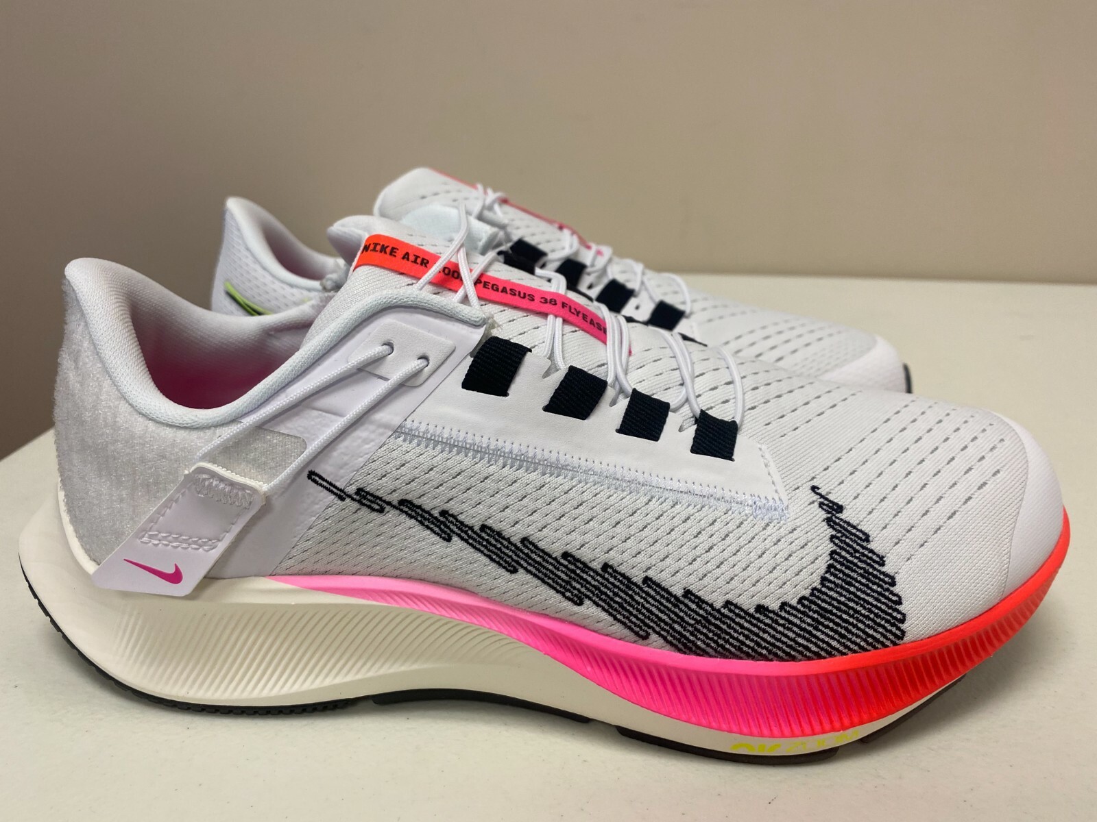 靴 NIKE AIR ZOOM PEGASUS 37 FLYEASE 4E Nike Air Zoom Pegasus 37 Flyease 4E Mens Running Shoes