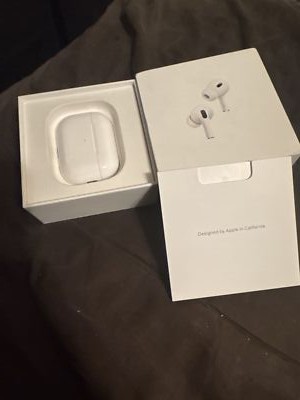 Apple AirPods Pro (2nd Generation) with MagSafe Wireless Apple AirPods Pro (2nd Generation) with MagSafe Wireless