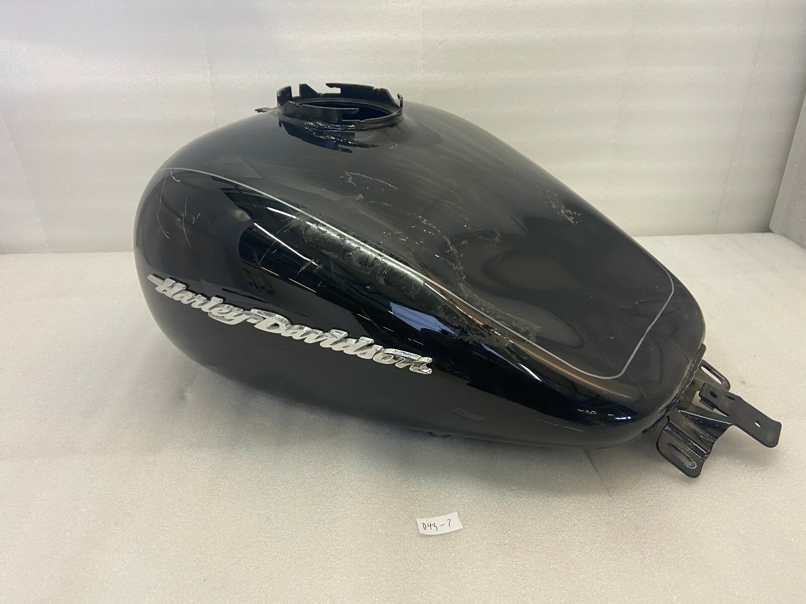 Harley-Davidson 燃料タンク 黒/青 ストライプ Harley-Davidson 燃料タンク 黒/青 ストライプ $_57.JPG?set_id