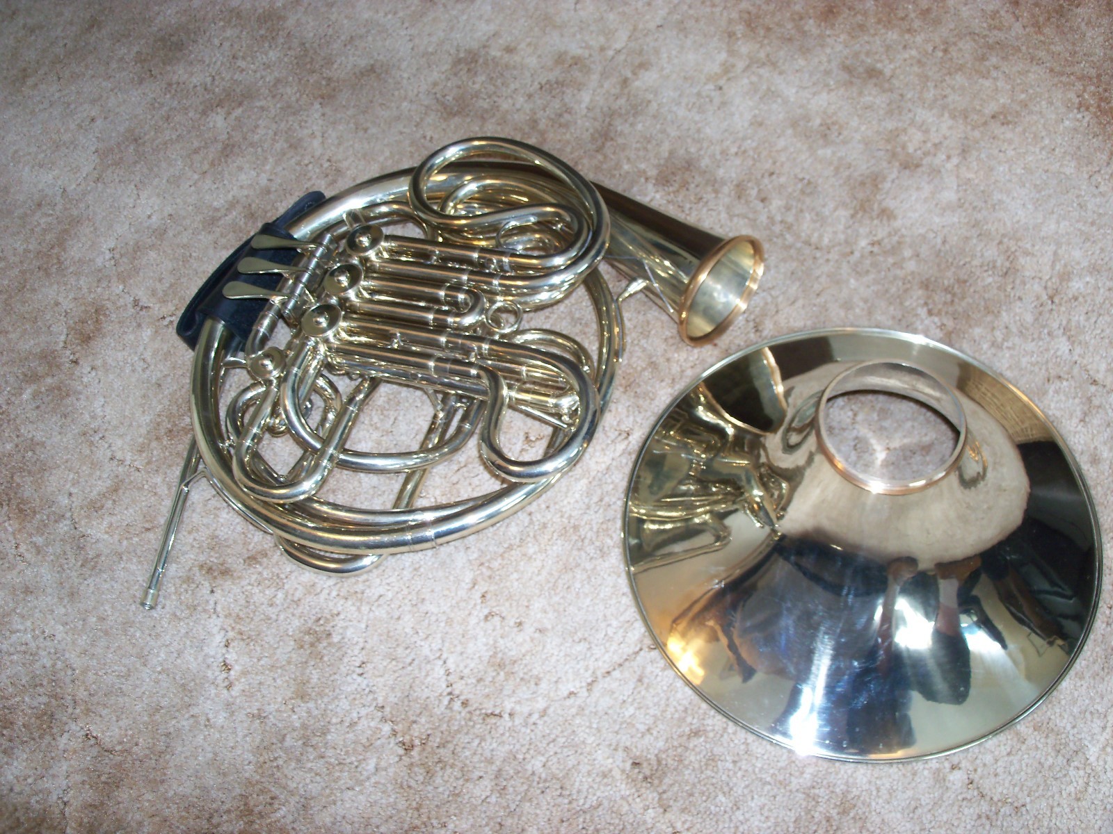 1957 Conn 8DS (8D w/ Screw Bell) Double French Horn w/Protec Case & Mouthpiece