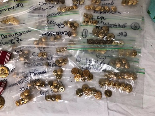 600+  MILITARY BUTTON LOT For Uniforms Multi Branch