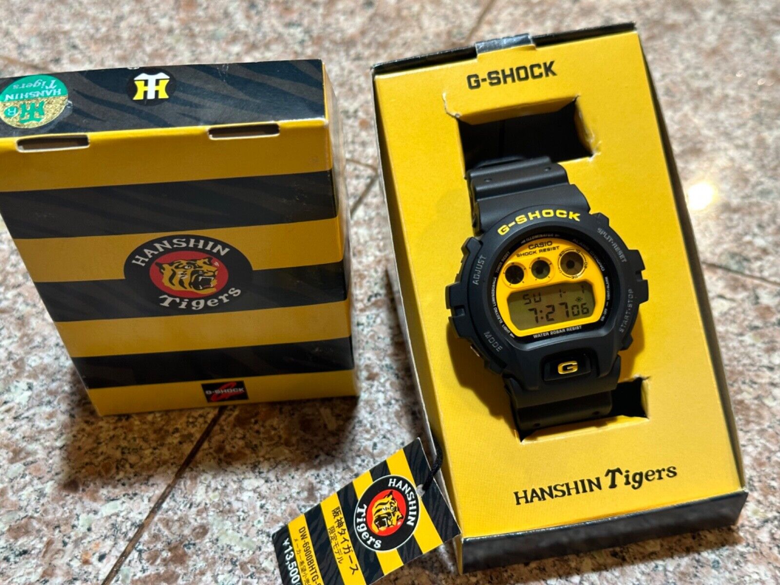 Casio G-SHOCK DW-6900BHTG Hanshin Tigers 2003 Victory Casio G-SHOCK DW-6900BHTG Hanshin Tigers 2003 Victory