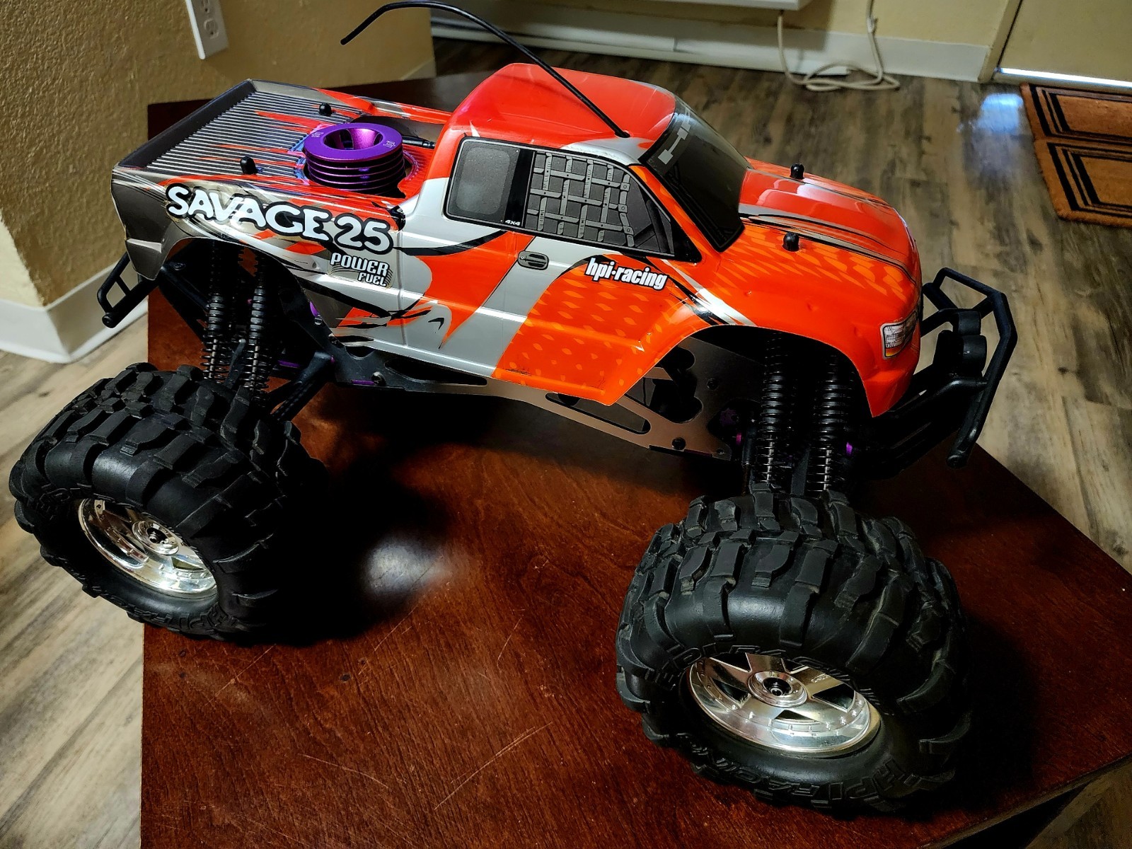 Savage 25 RTR 4.1cc 2 speed monster truck,ORIGINAL BODY