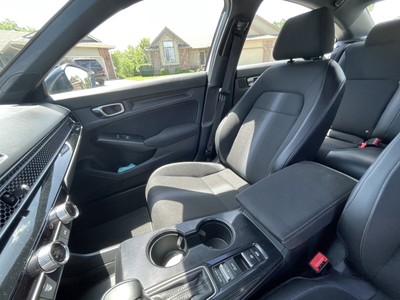 image 4 of interior