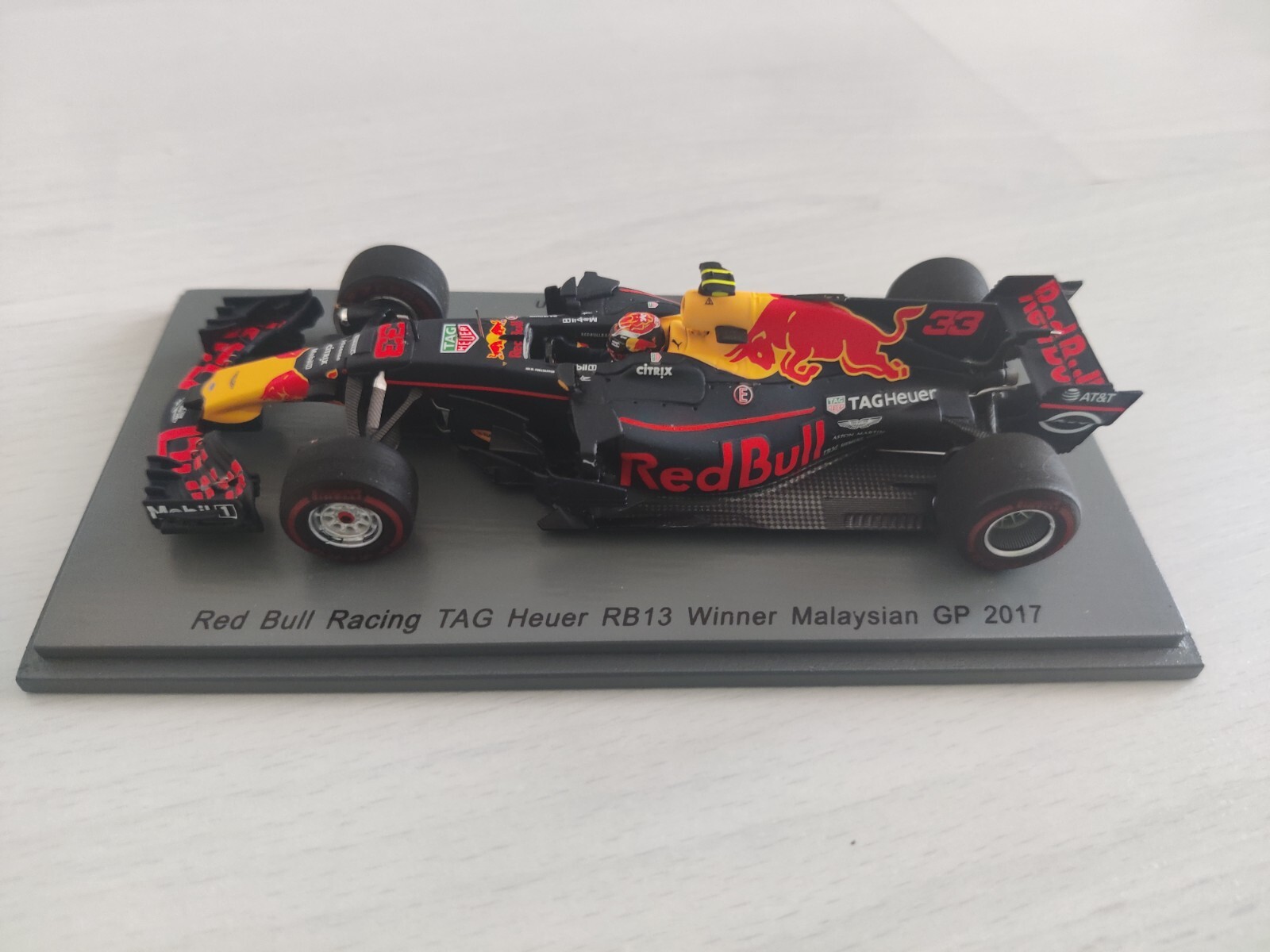 スパーク 1/43 レッドブル RB13 リカルド 2017年スペインGP F1オフィシャルグッズストア EURO SPORTS公式通販