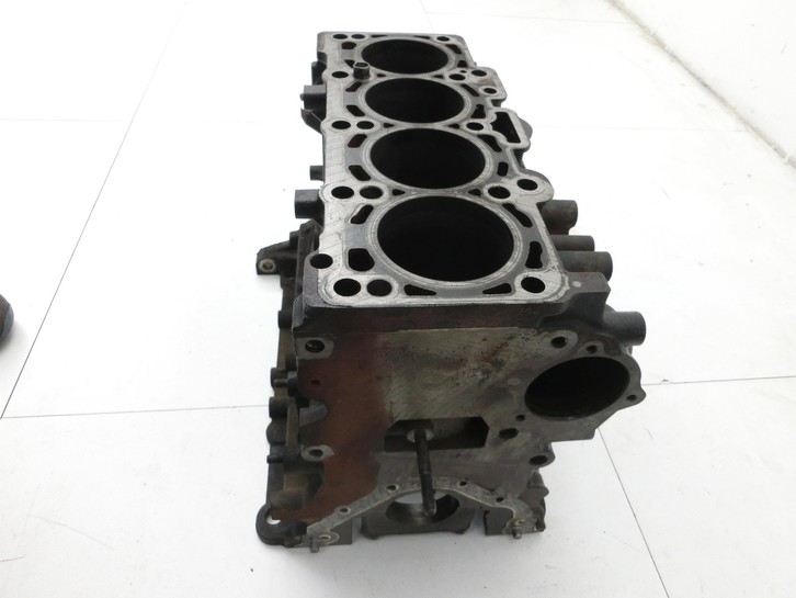 Audi A1 8X 10-14 TDI 1,6 66KW CAYB Motorblock für Motor Audi A1 8X 10-14 08.08.2011 03L103011AK gebraucht Vorschau 5