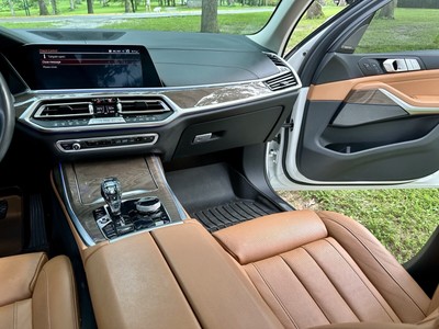 image 17 of interior