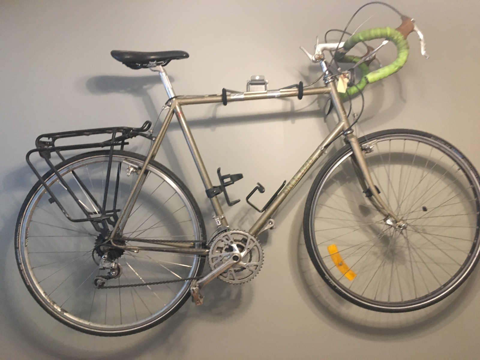 1984 TREK 520 vintage touring bike. 23" /59cm
