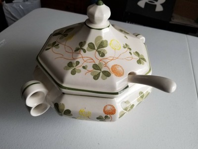 Yellow Ceramic Tureen Casserole Serving Dish Bowl Lid USA Kitchen Shelf Home Decor Mid Century Modern Retro Vintage