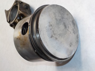 Wisconsin S-8D Piston & Rod