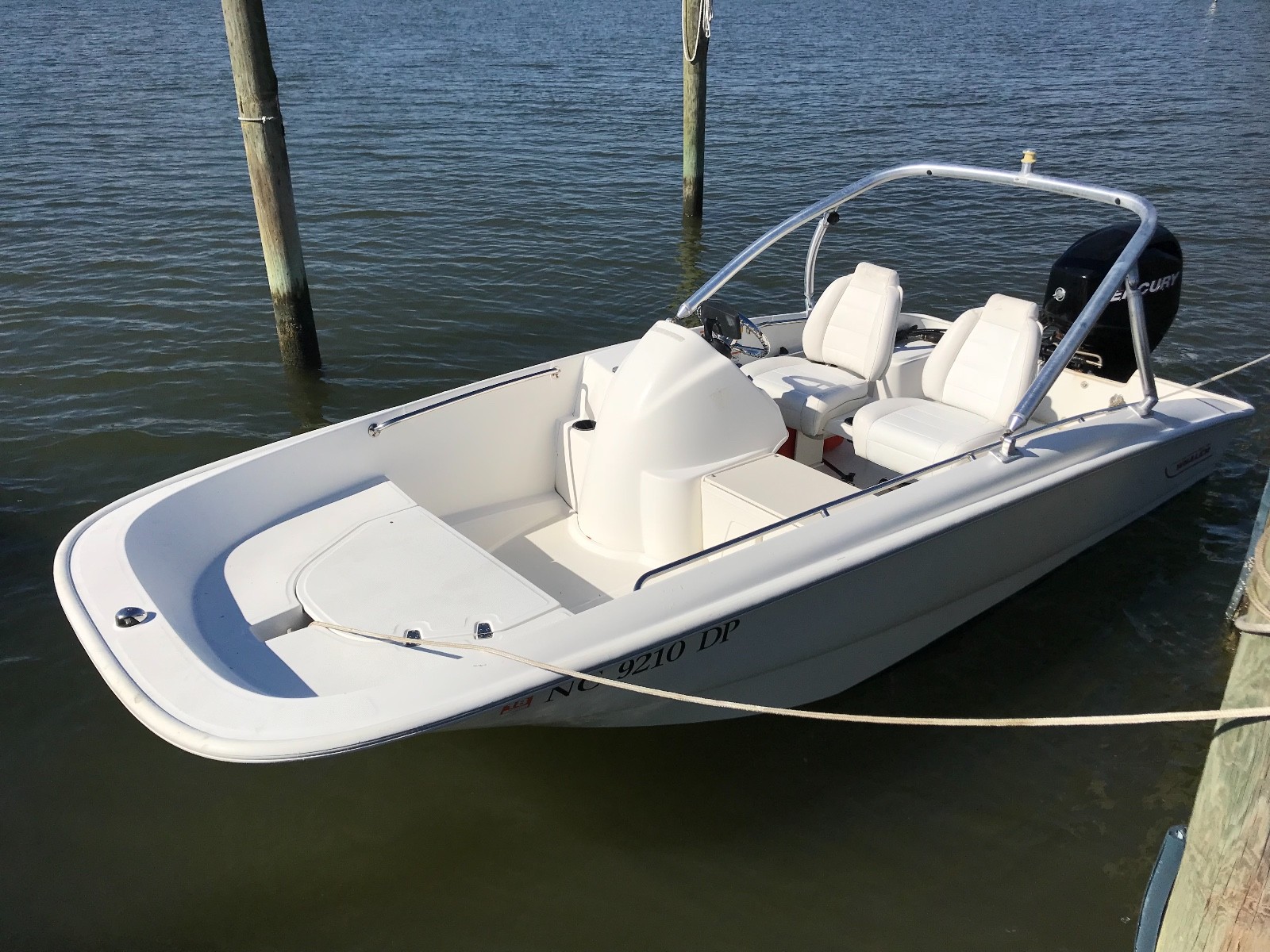 2010 Boston Whaler 150 Sport - Mercury Four Stroke - Very Nice Whaler