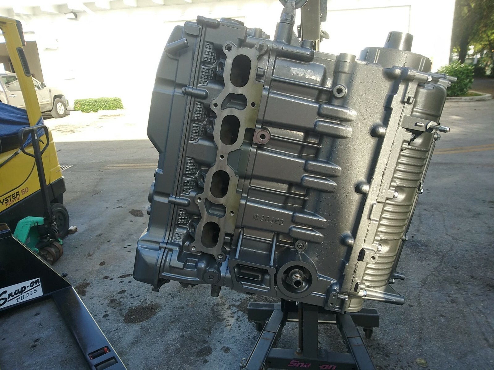 J0HNSON 140HP SUZUKI HP DF 140 outboard engine Powerhead J0HNSON 140HP SUZUKI HP DF 140 outboard engine Powerhead
