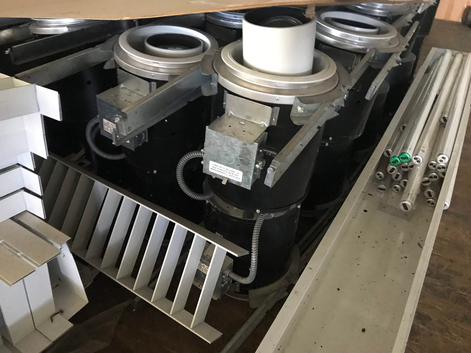 Industrial Spot Lights Fluorescent lighting Bulk quantities