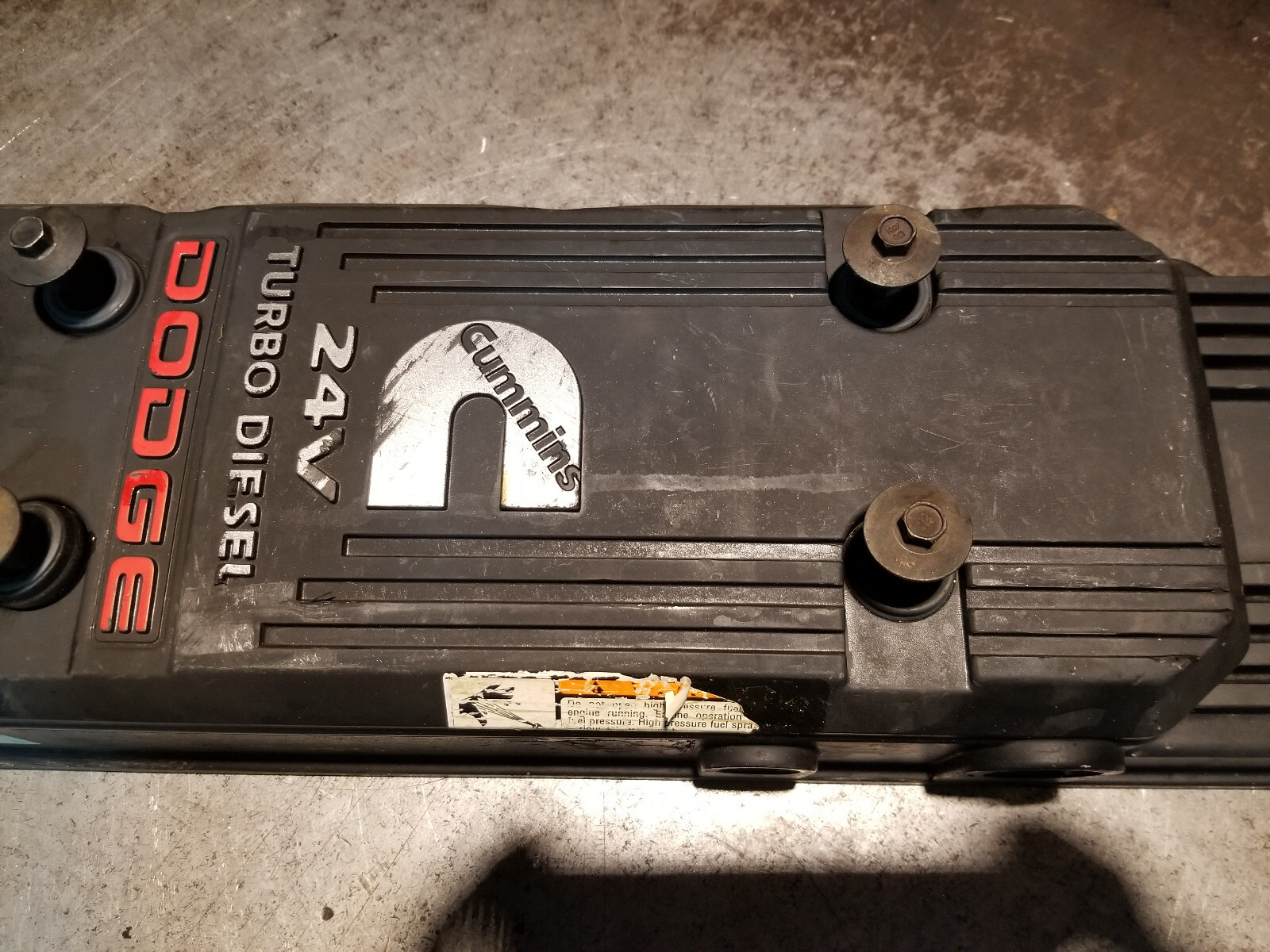 Dodge Ram 5.9L Cummins USED VALVE COVER ASSEMBLY 2005-07 4931453 4931454 REV03 - Picture 7 of 12