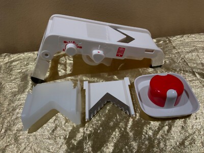 New Tupperware Mandoline Mando Chef Kitchen Time Savers 