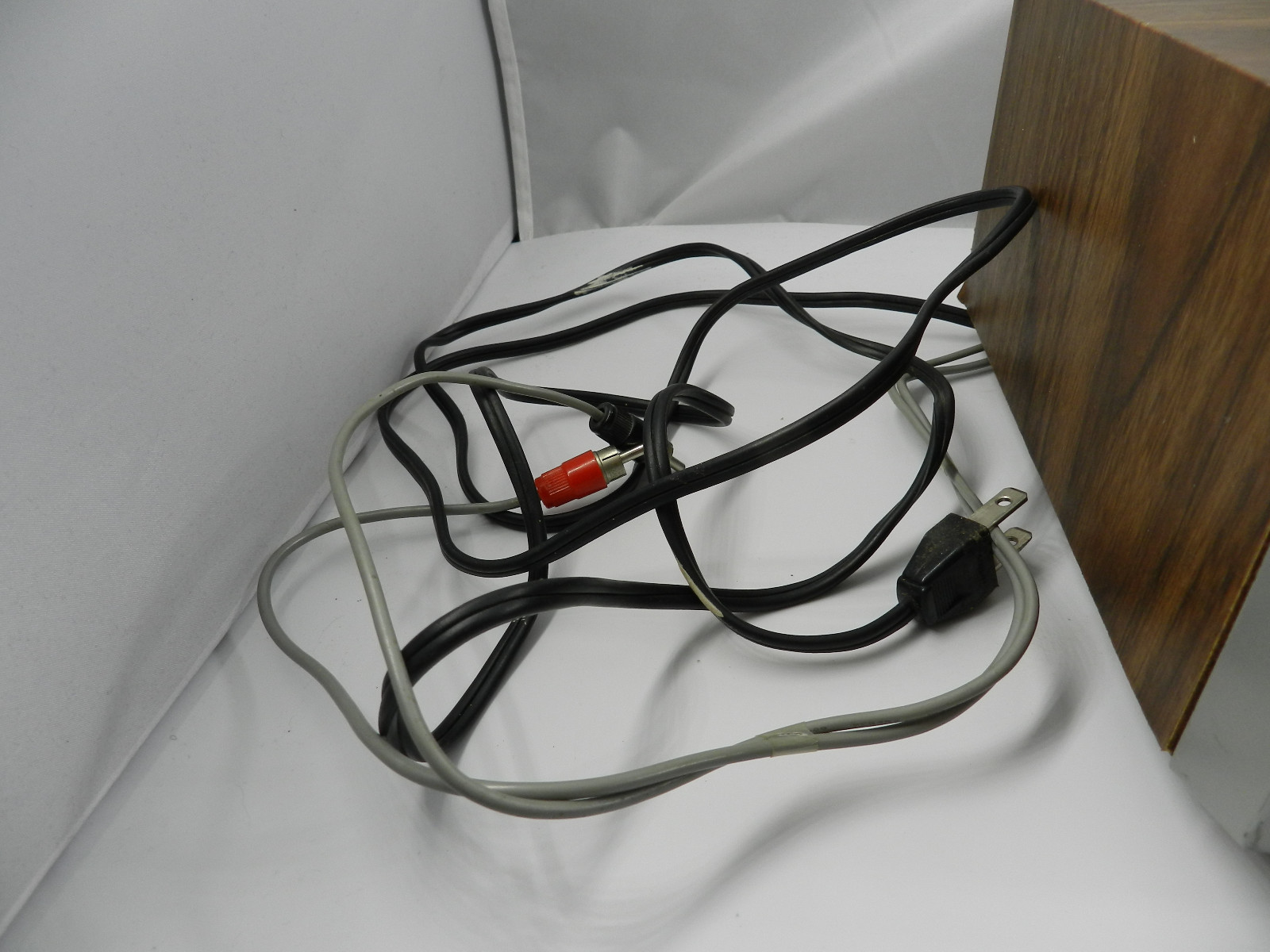 Vintage Soundesign Model #477 Stereo 8 Track Player  (free shipping)