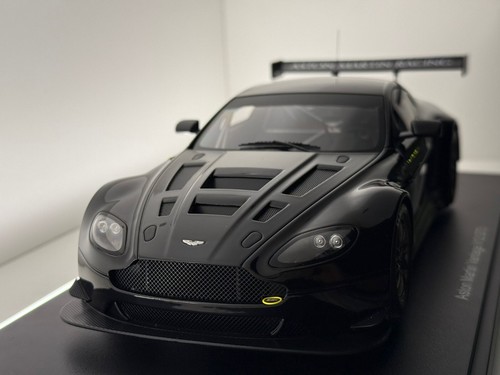 1/18 AUTOart 81308 ASTON MARTIN Vantage V12 GT3 Black Model 1/18 AUTOart 81308 ASTON MARTIN Vantage V12 GT3 Black Model