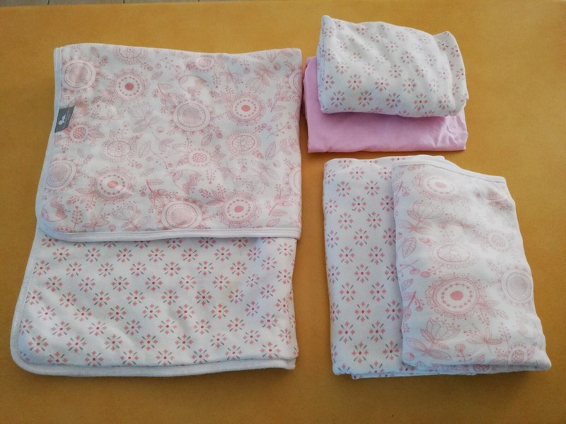bassinet linens