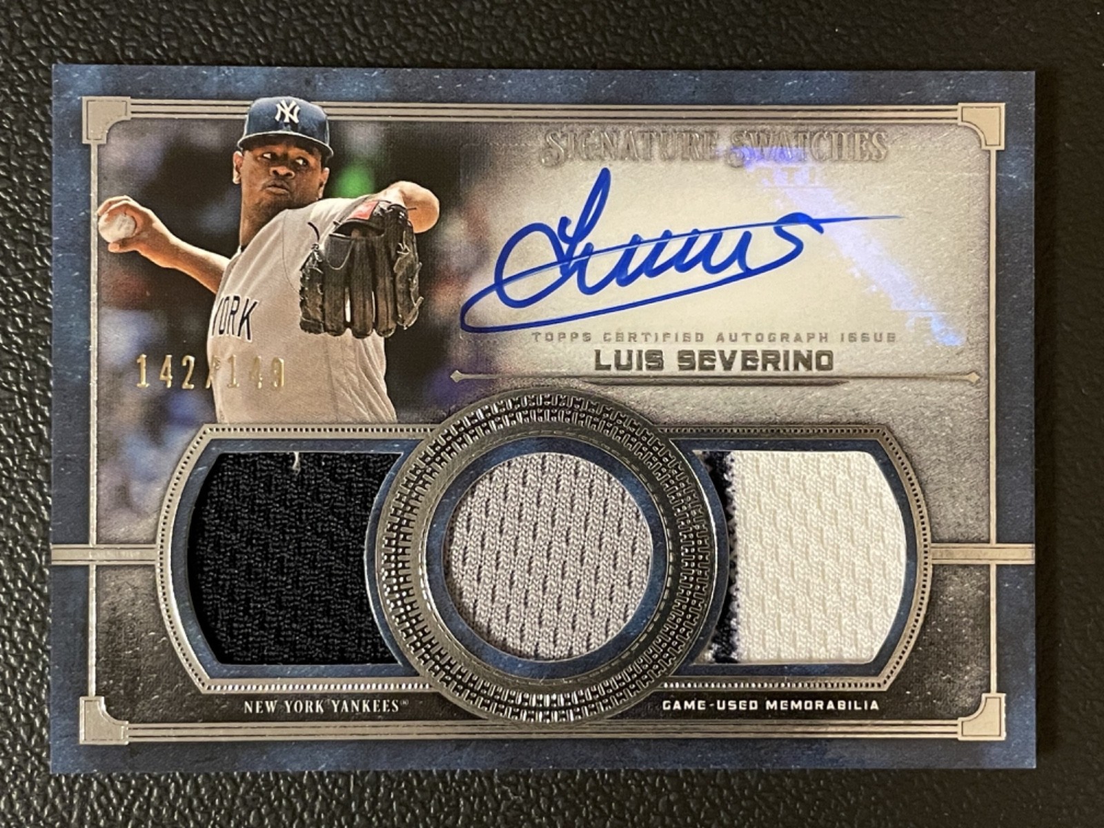2019 Topps Museum Collection Signature Luis Severino 142/149 Patch Auto