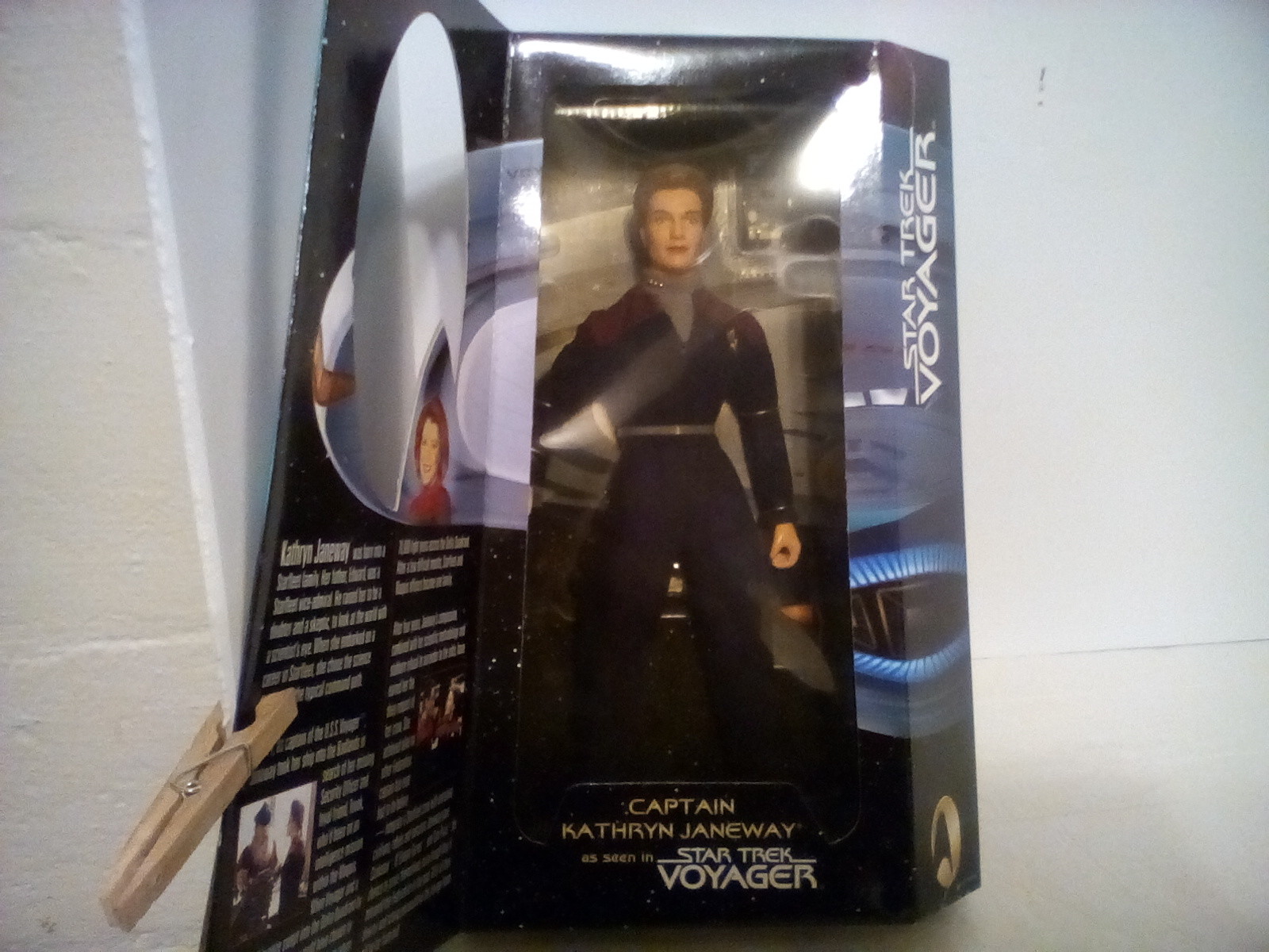 captian kathryn janeway 1999 12 inch women of star trek