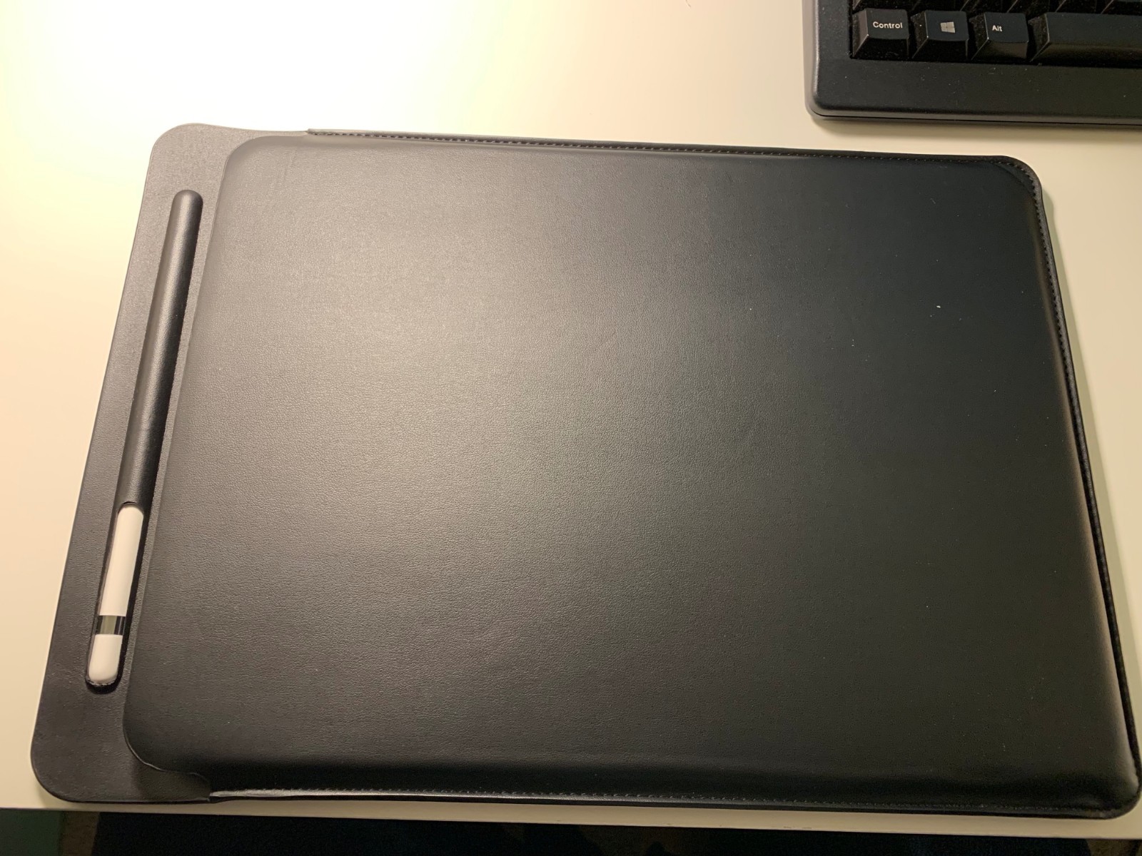 iPad Pro 2nd Gen. 12.9, 64GB Bundle(SmartKeyboard+Pencil+Case)