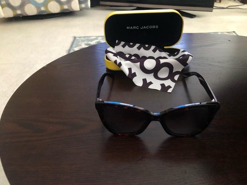 Marc Jacobs キャットアイフレムサンクラス MARC500S DXHHA Marc Jacobs キャットアイフレムサンクラス MARC500S DXHHA