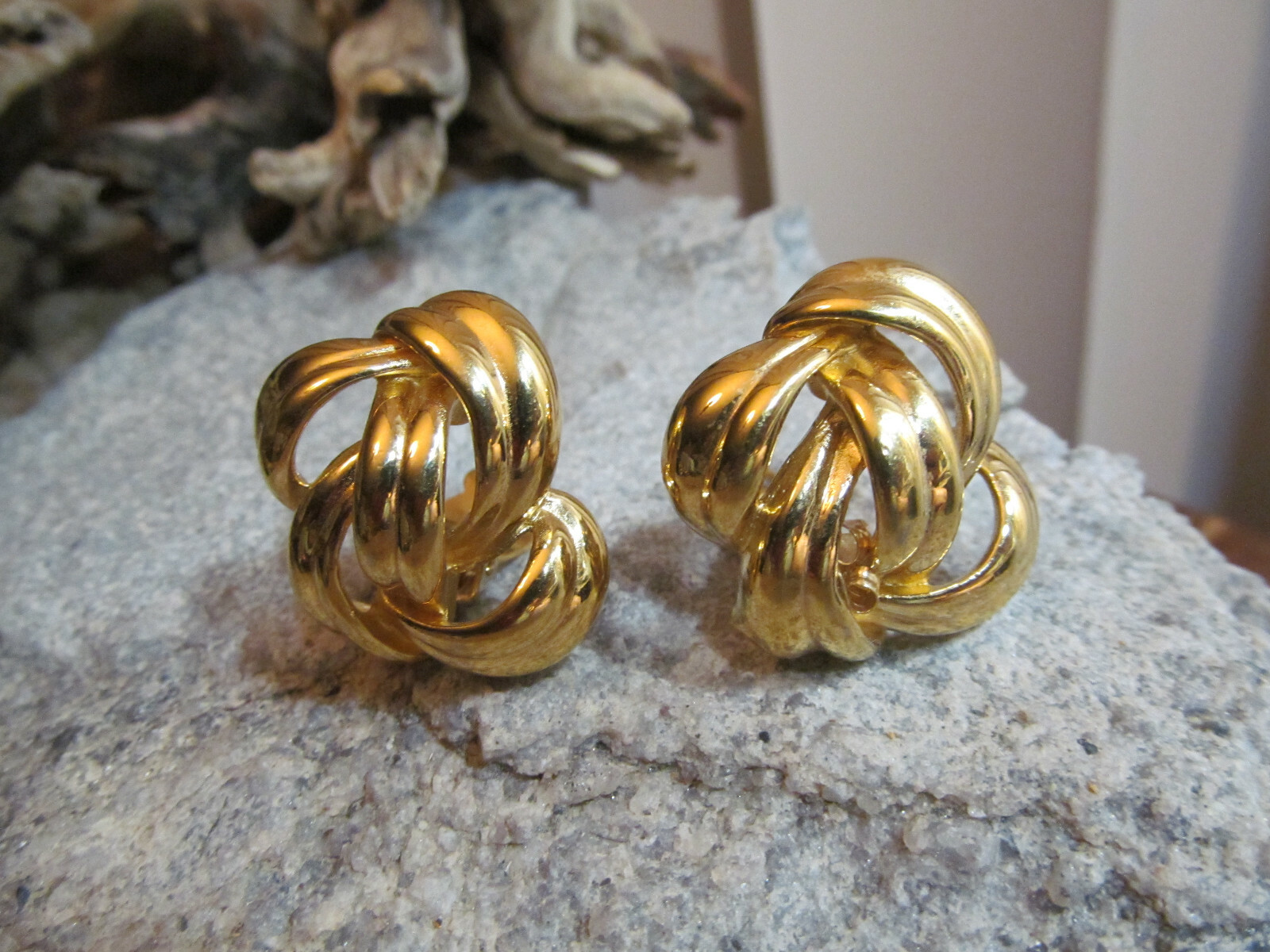 Vintage Gold tone Givenchy Paris New York Knot Clip On
