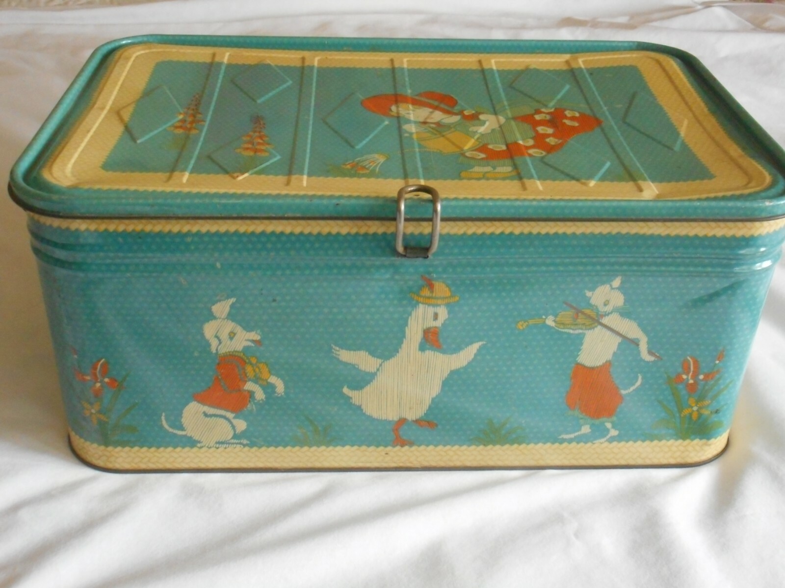 c1930 Ohio Art Tin Lithograph Mother Goose Nursey Rhyme Picnic Basket