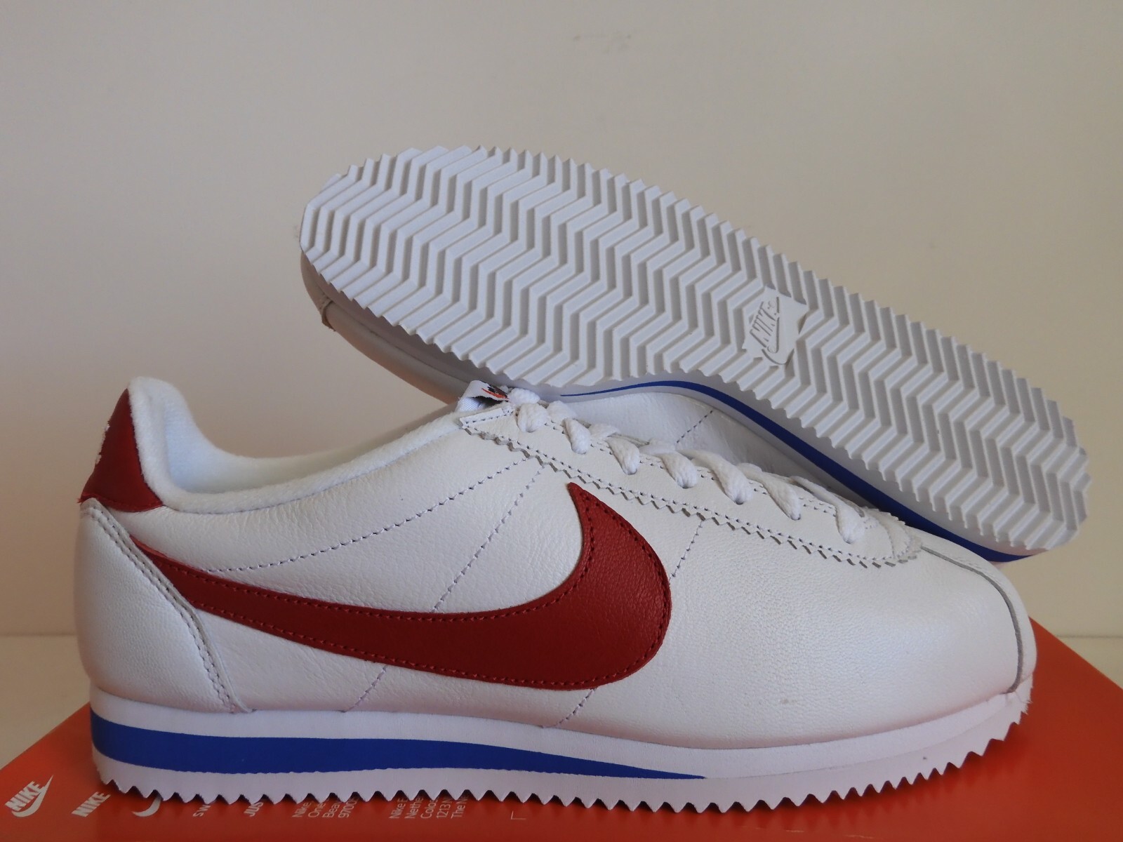 WMNS NIKE CLASSIC CORTEZ LEATHER QS 