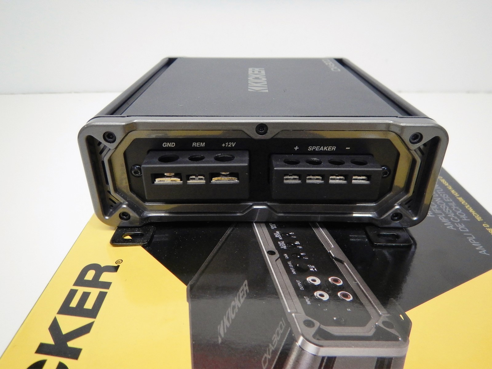 2004 to 2012 Chevy Colorado Ext Cab Subwoofer Box Enclosure Sub amp