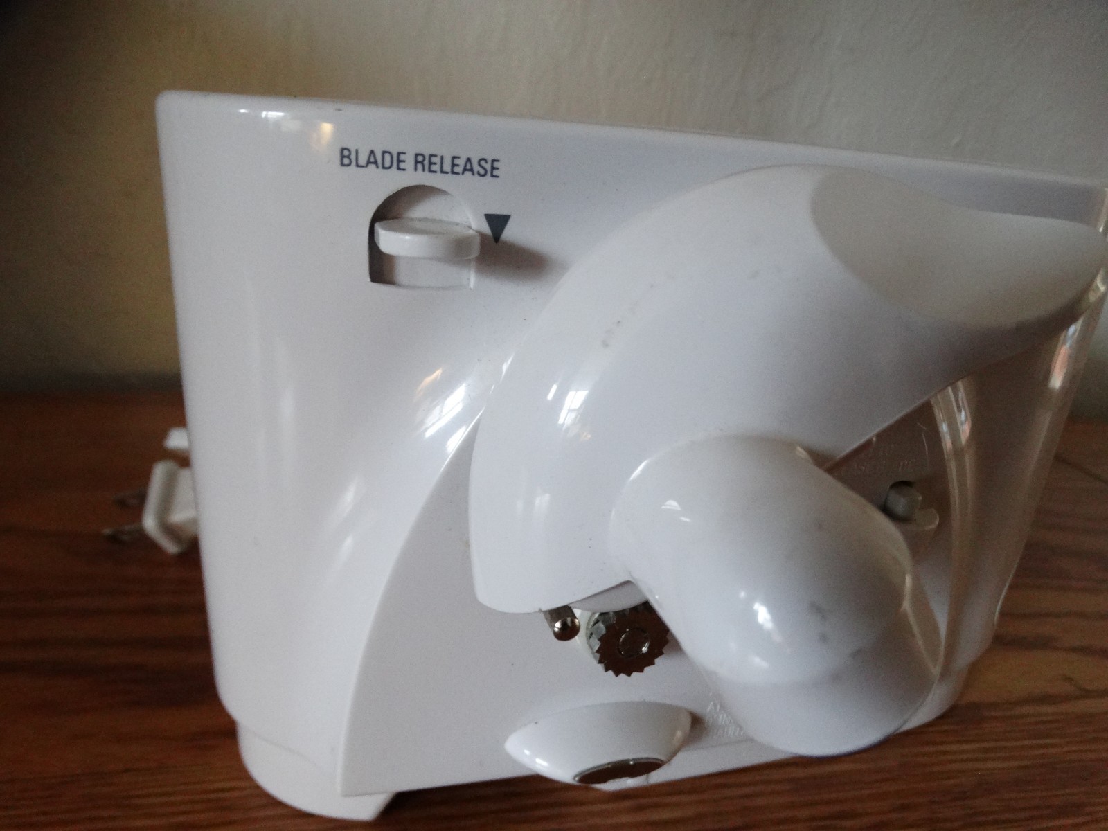 Black & Decker Spacemaker Under Cabinet Can Opener EC85 TYPE 1