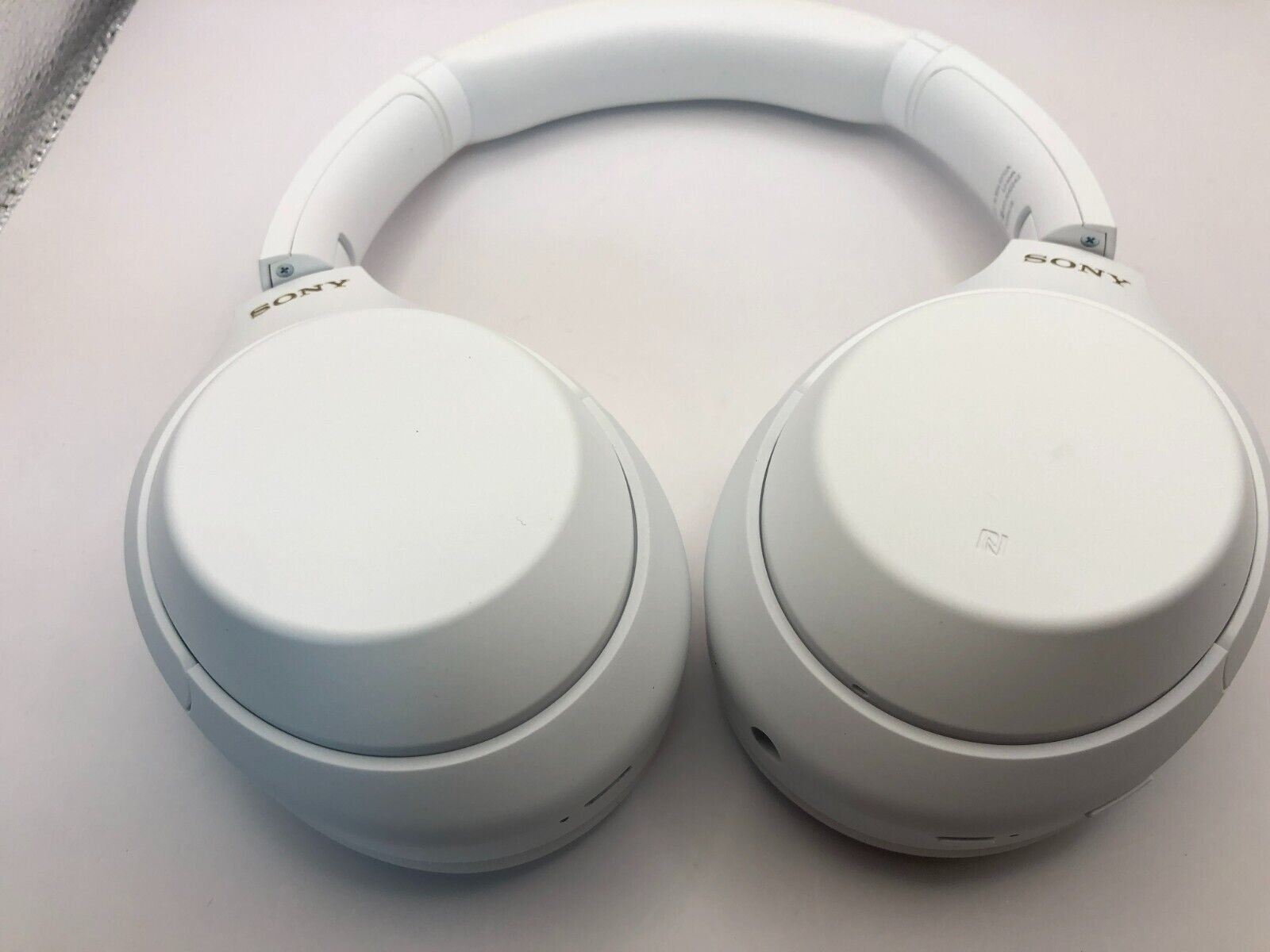 SONY Wireless Noise Canceling Headphones WH-1000XM4 Silent SONY Wireless Noise Canceling Headphones WH-1000XM4 Silent