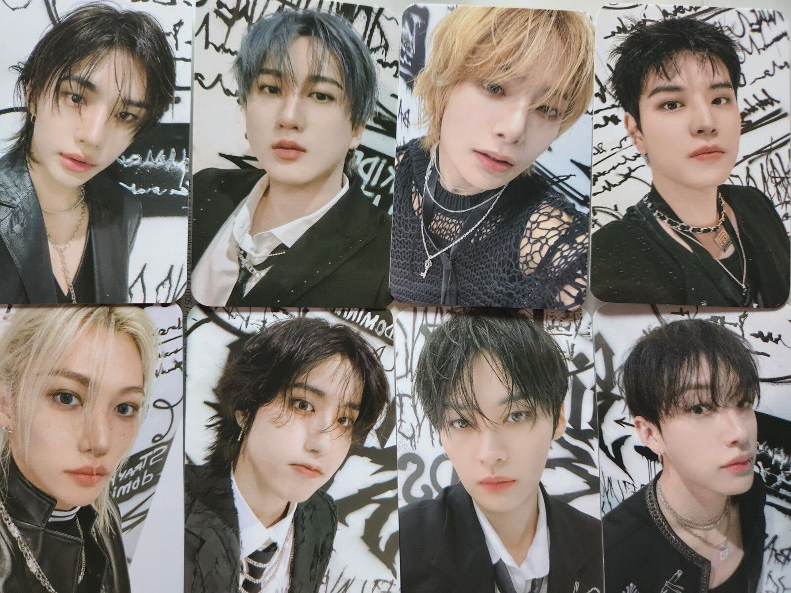 STRAY KIDS SKZOO LUCKYDRAW PHOTOCARD World Tour dominATE