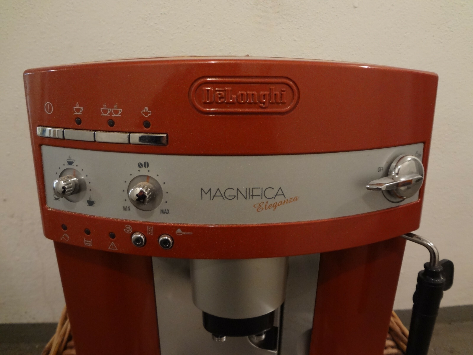 Kaffeevollautomat Delonghi Magnifica Eleganza Type Esam3240 0 Defekt Ersatzteile Kupit Na Ebay De Iz Germanii