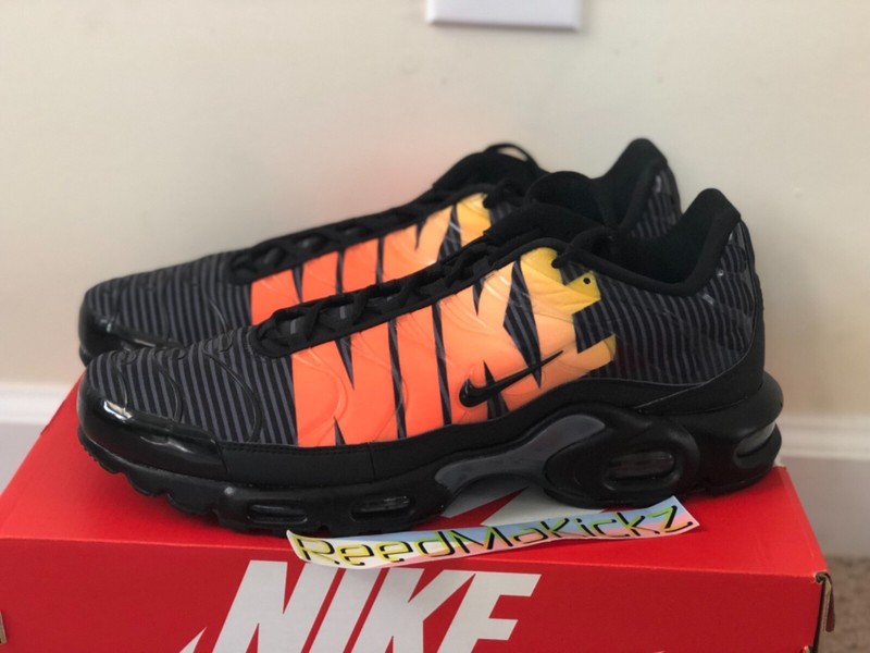Nike Air Max Plus TN SE Black Total Orange Mens sizes AT0040 Men's Nike Air Max Plus TN Striped Black Total Orange