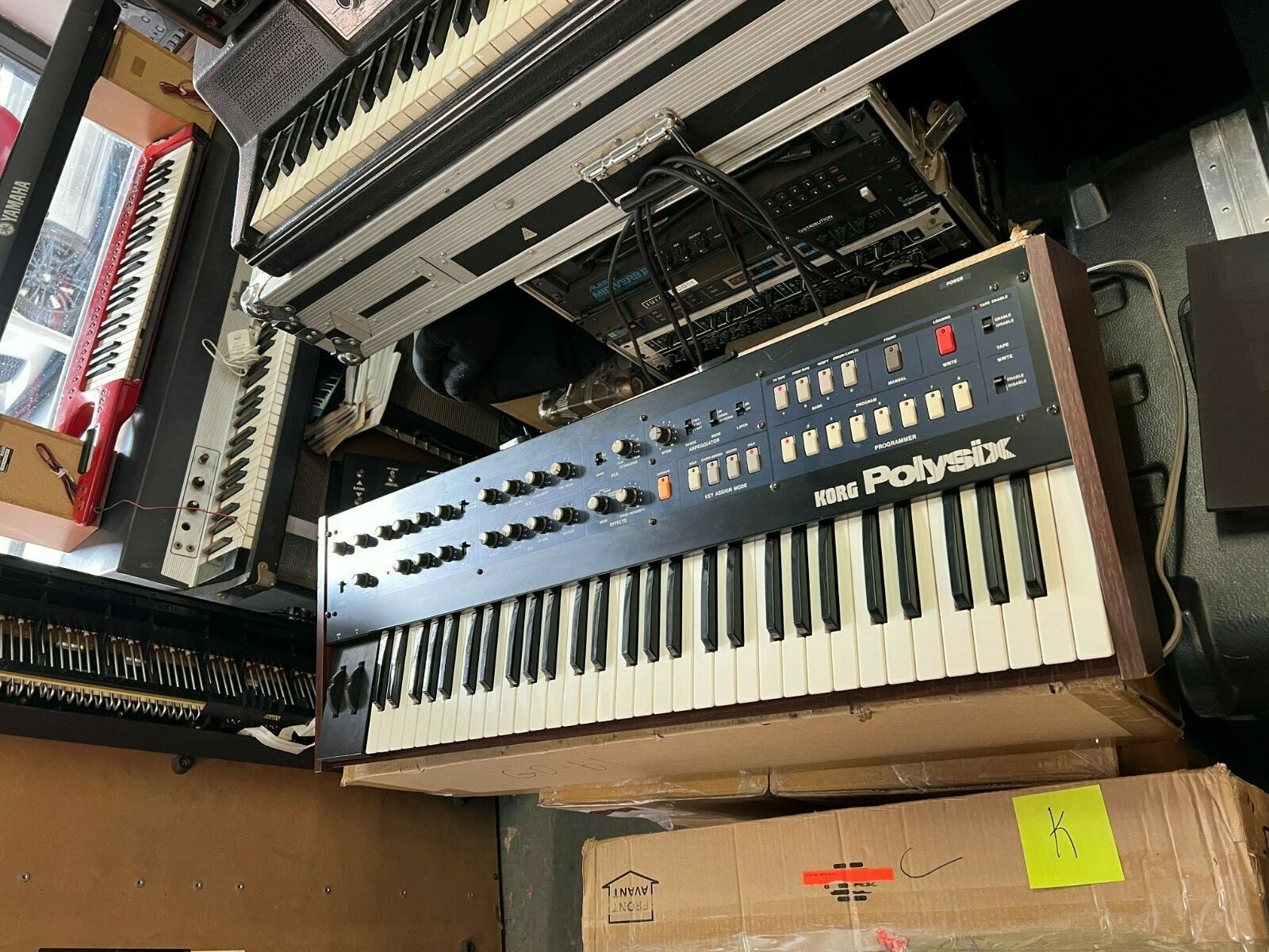 Korg POLY 6 61 key synth / vintage analog keyboard w/ MIDI Korg POLY 6 61 key synth / vintage analog keyboard w/ MIDI