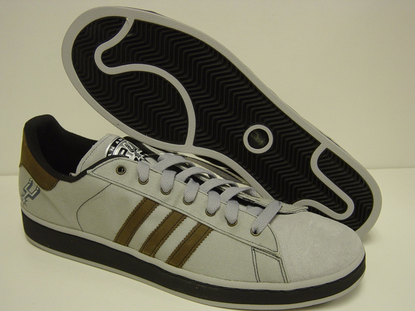 Mens Sz 18 Adidas Campus II+ 044273 San Antonio Spurs NBA Mens Sz 18 Adidas Campus II+ 044273 San Antonio Spurs NBA