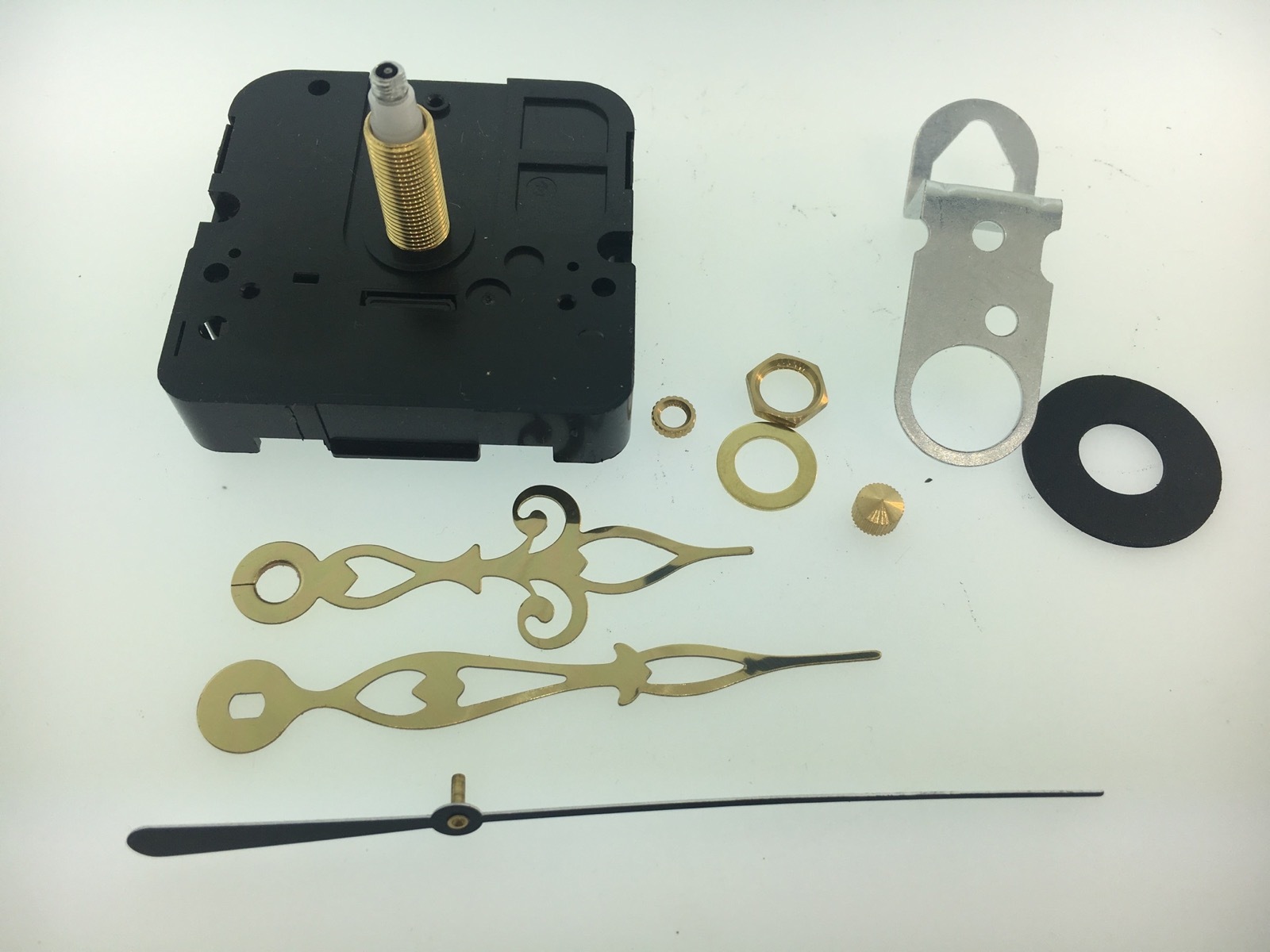 Takane Quartz Clock Movement Mechanism With 3"" Serpentine Hands And Black Second Hand U S A Made 11 16inch Threaded