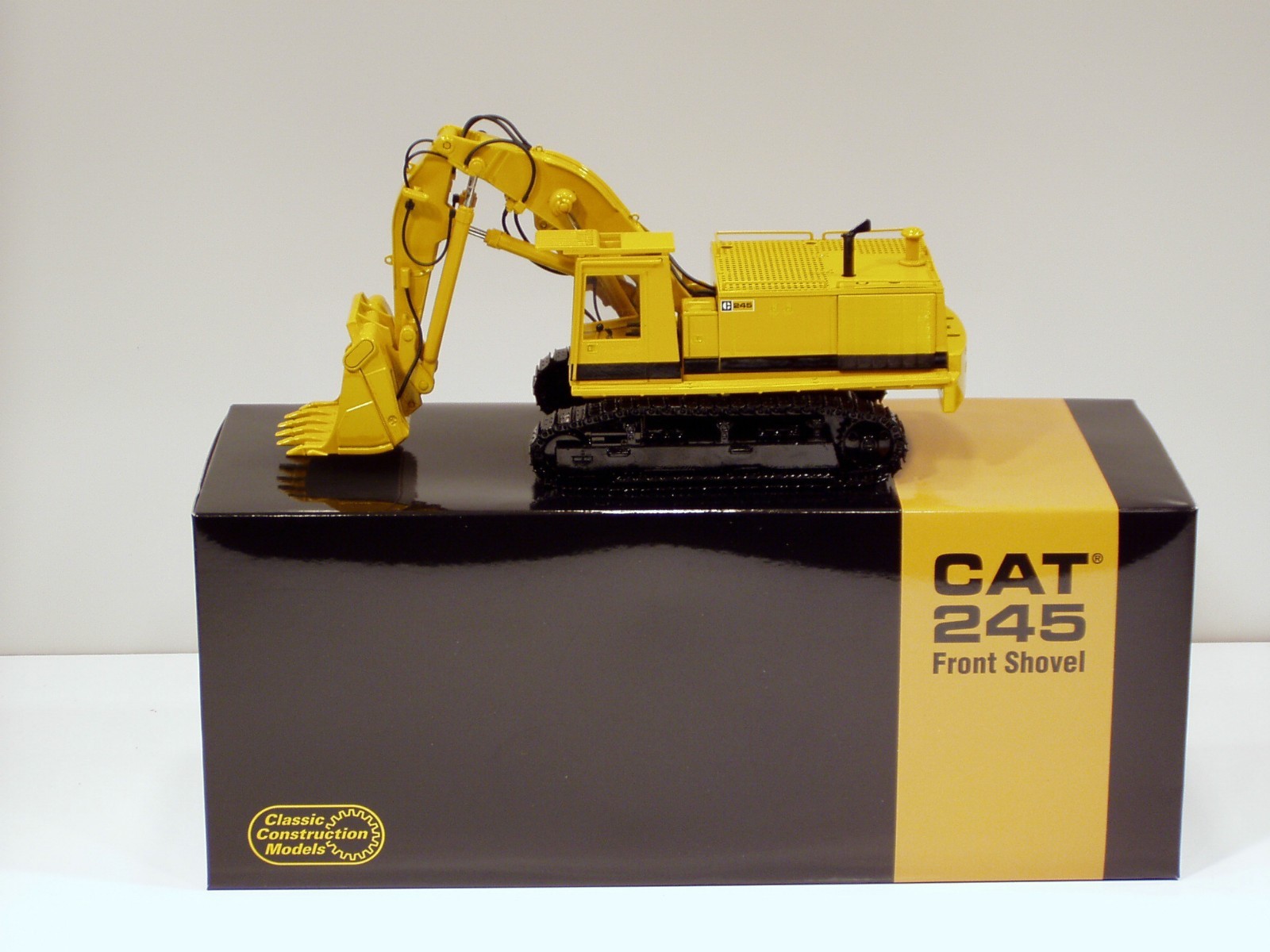 絶版品　CCM CAT 245 Front Shovel 1/50 絶版品 CCM CAT 245 Front Shovel 1/50 caterpillar 245 face