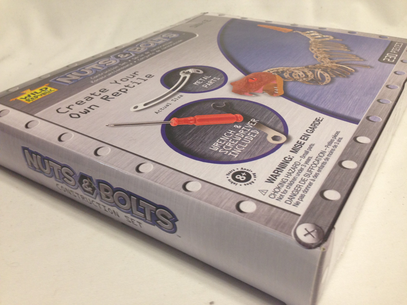 WILD REPUBLIC NUTS & BOLTS SNAKE CONSTRUCTION SET REPTILE 230 pieces NB7-SNK